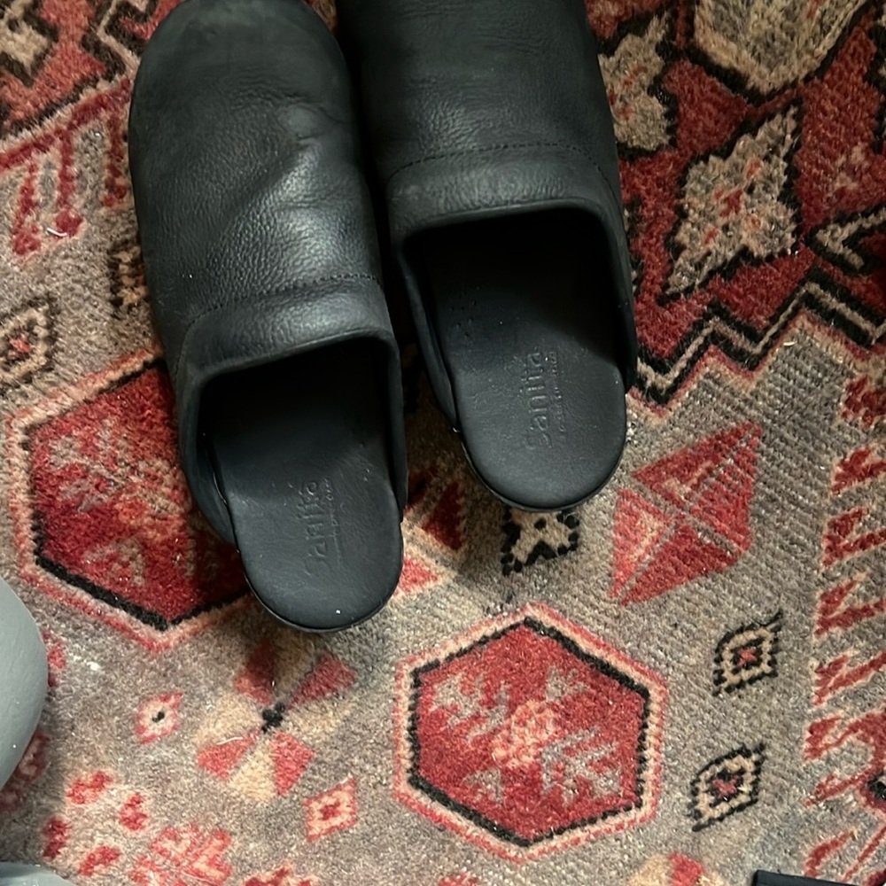 Sanita Black Nursing Medical Clogs Unisex Size 39